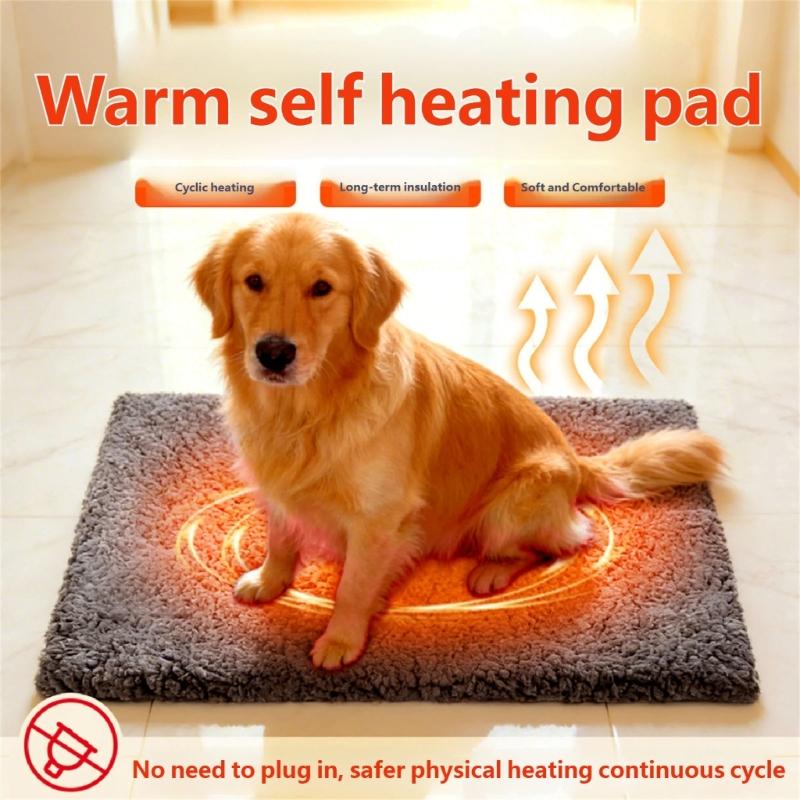 Auto Heating Pet Mats Offering Sustained Warmth and Comfort with Soft Fleece for Dogs in Winter Condition