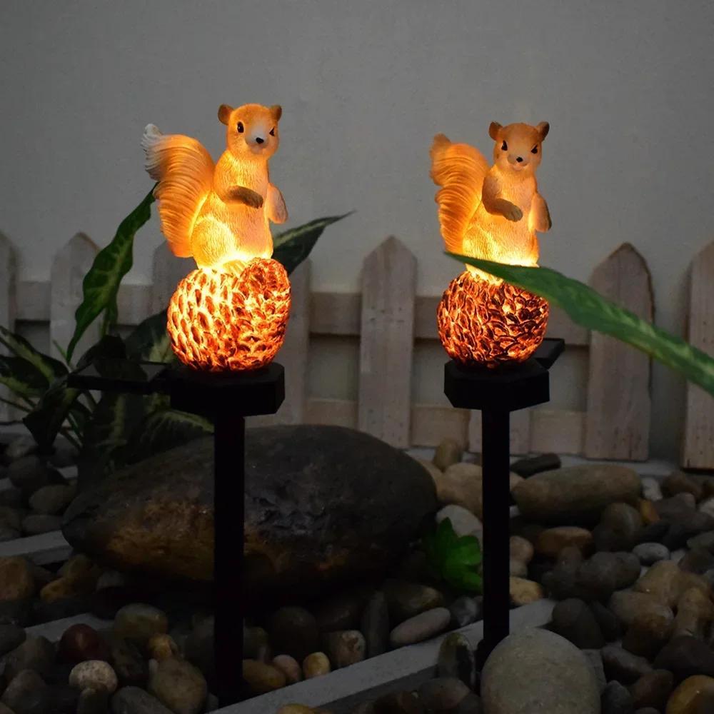 Squirrel Outdoor Light LED Solar Cute Squirrel Plug Lights Garden Decoration Animal LED Decor Light Waterproof Garden Lamp