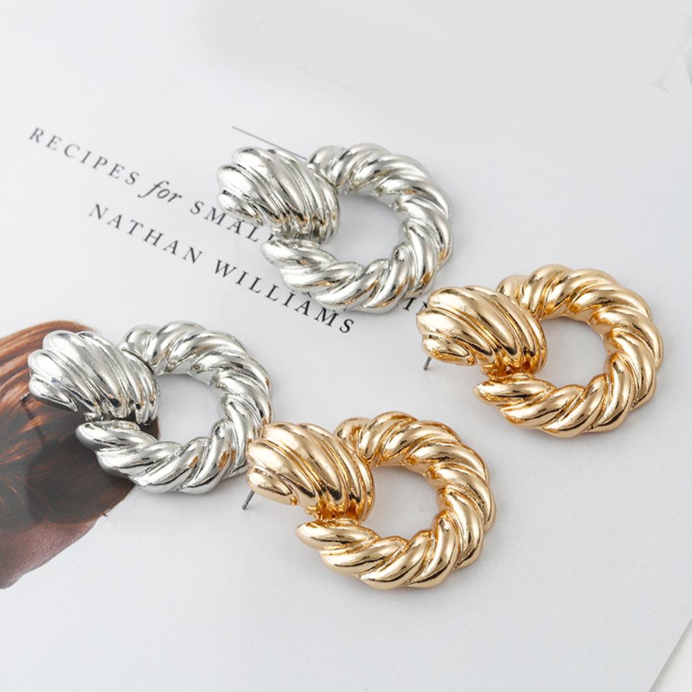 Twist Circle Stick Earring main image 0