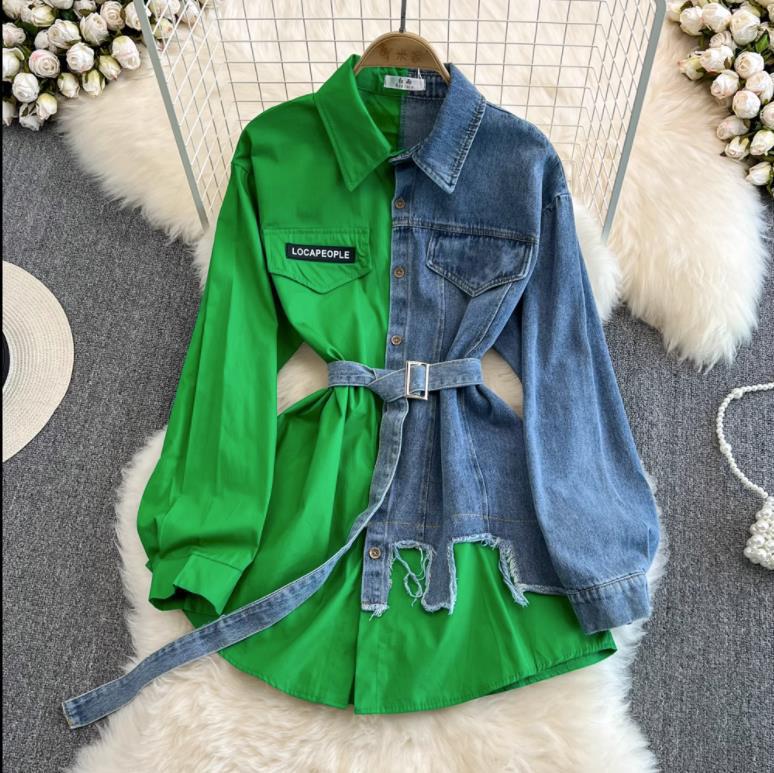 

Рубашка из денима с поясом в стиле ретро в Гонконге — повседневный топ средней длины с цветными блоками на осень/зиму 2024 г. One Size зелёный