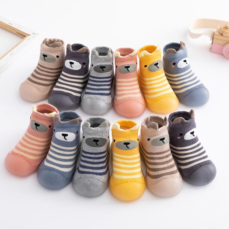 Girls and Boys' Shoes, Socks, Soft-bottomed Flat Shoes, Indoor Anti-slip Shoes, Cartoon Style