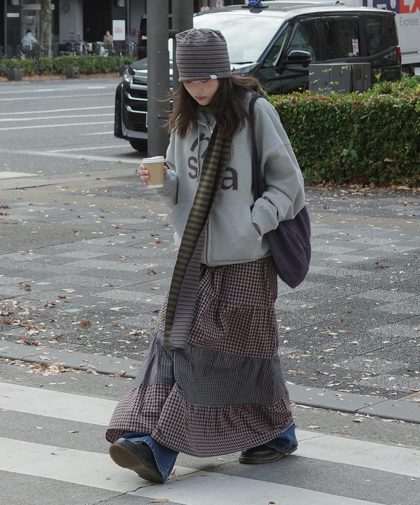 Natsu Check Long Tiered Skirt, Brown