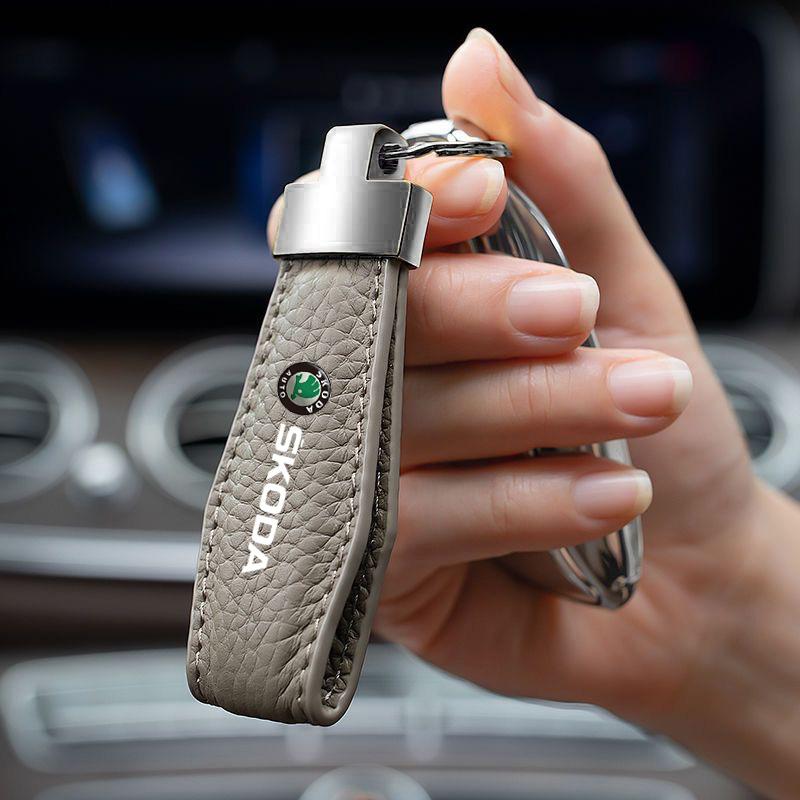 Car Solid Color Keychain Business Gift Men Women Keyrings For Skoda octavia 3 2 superb 3 kodiaq Fabia Kamiq Karoq Accessories lcvr69