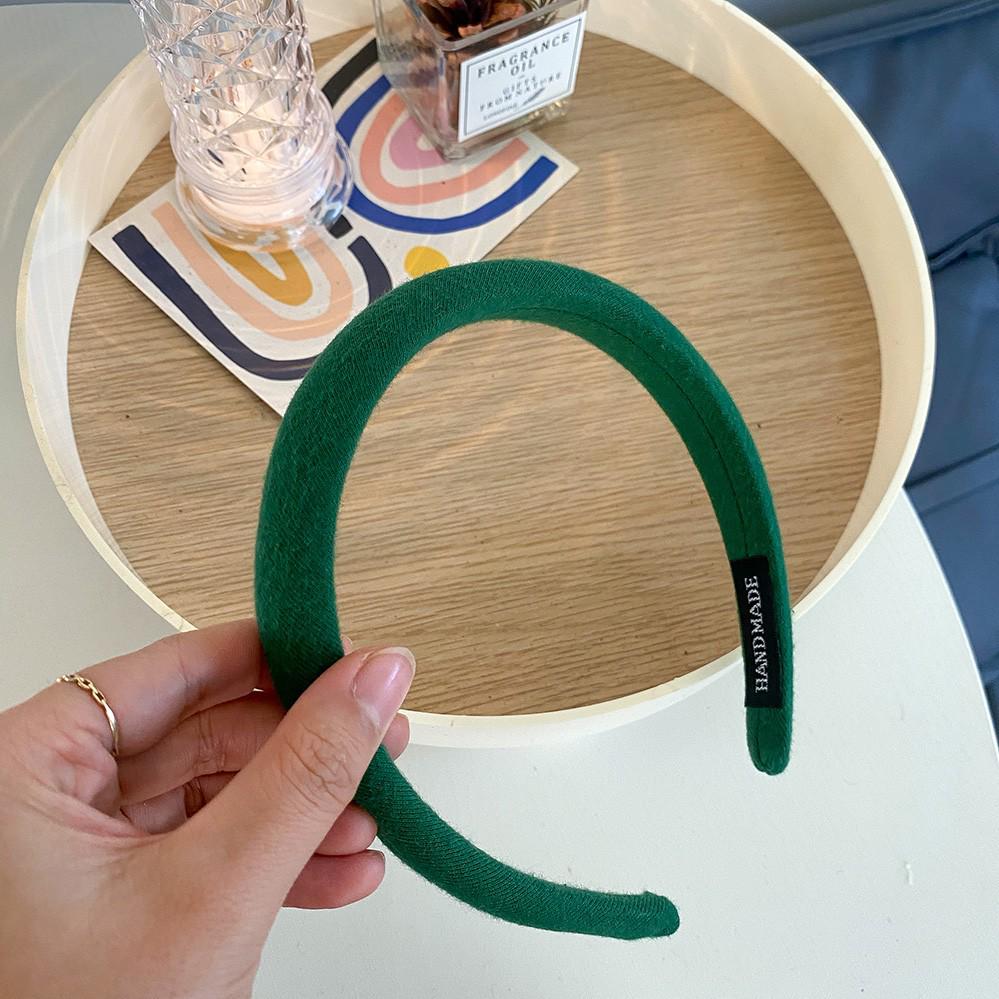 Non-Slip, Cloth-Wrapped Headband for Girls – Comfortable & Secure Hair Organizer, Student-Friendly Design