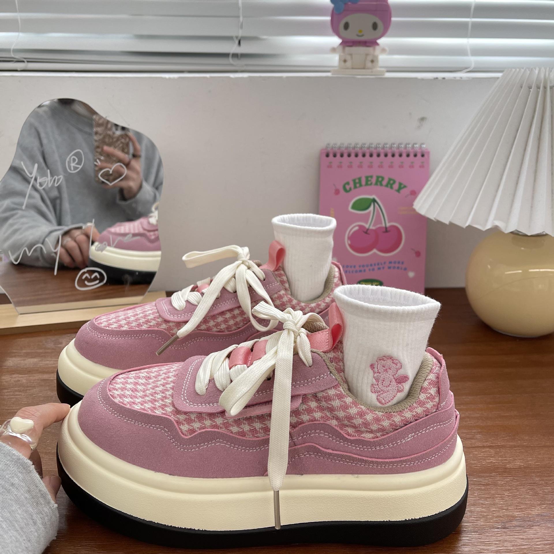 

2024 Мужские и женские трендовые баскетбольные кроссовки на воздушной подушке с амортизацией и высококачественная спортивная обувь для бега 40