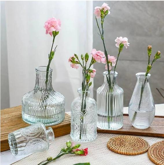 Simple Vintage Embossed Glass Vase Mini Small Flower Vase for Home Decor Table Centerpiece Wedding DIY Craft Gift Idea