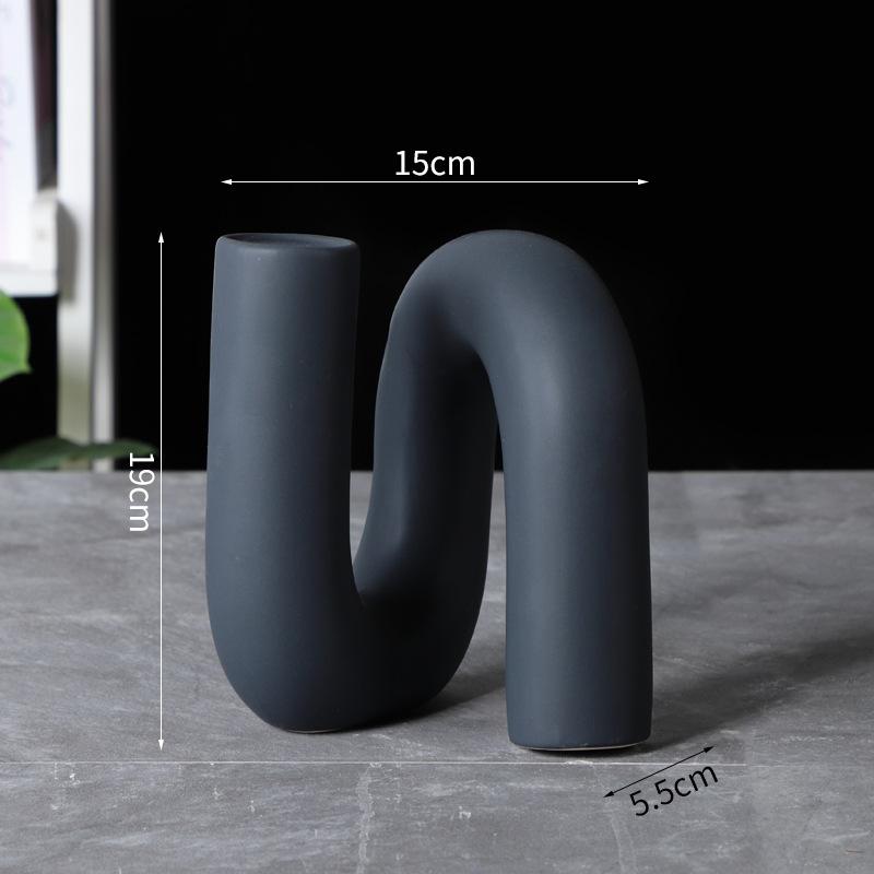 Creative Twisted Pipeline Abstract Artwork Statue Desk Decoration Ornaments Modern Crafts Ceramic Sculpture Room Aesthetic Decor