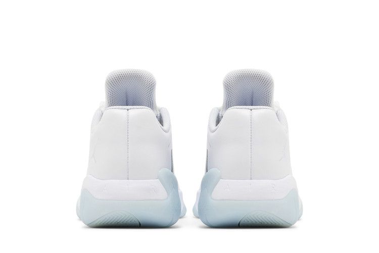 Jordan 11 CMFT Bajo Blanco Azul Hielo Gris Fútbol (De las mujeres)