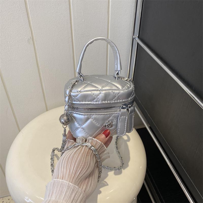 Rhombus embroidery thread fashion mini small bag women's handbag 2025 summer new Internet celebrity shoulder messenger mouth red envelope