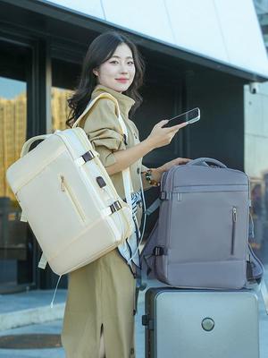 Business Casual Backpack with Wet/Dry Separation, Large Capacity, Multi-Layer Storage, Lightweight for Travel and Computers