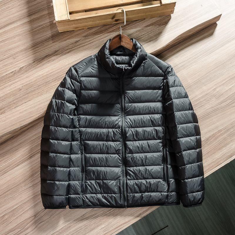 Giacca Leggera in Piuma da Uomo - Calda, Collo Alto, Giacca Invernale con Cappuccio Casual e Versatile
