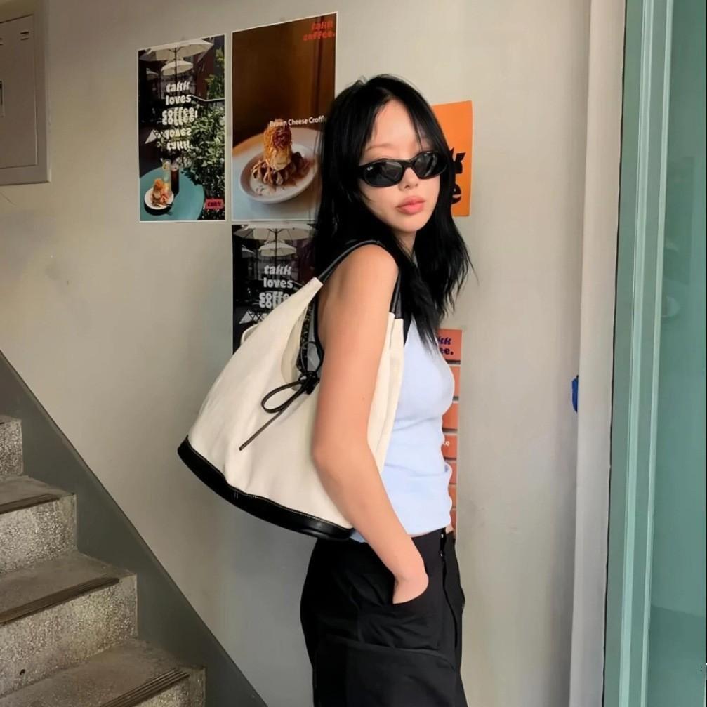 Splicing Canvas Bag Women's New Casual Commuter Fashion Handbag Versatile Shoulder Armpit Bag