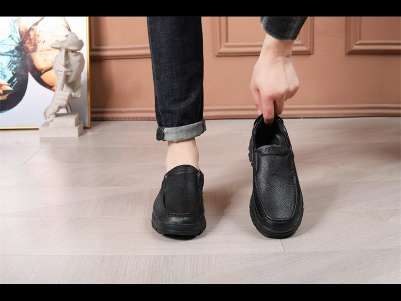 Pánské kožené nazouvací boty s kulatou špičkou v britském stylu - velká velikost, odolná ležérní obuv pro tatínky středního a staršího věku