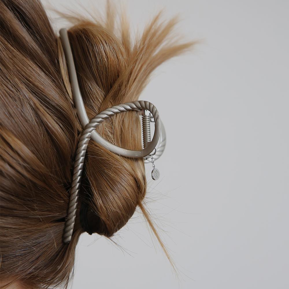 Dieuamour Crossmood Rope Hair Clip Claw Pin
