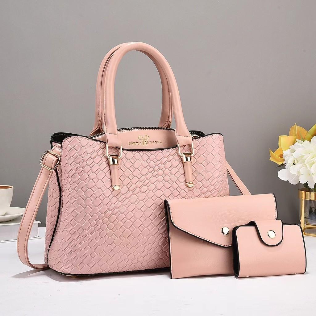

Elegant Versatile Womens Handheld And Shoulder Bag With Spacious Inner Compartment Pink