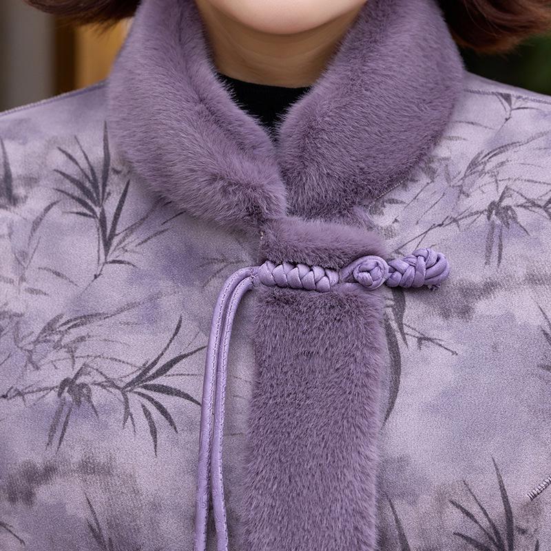 Reversible Fur & Leather Winter Coat for Middle-Aged and Elderly Women - Stylish Chinese-Style Mink Velvet Jacket
