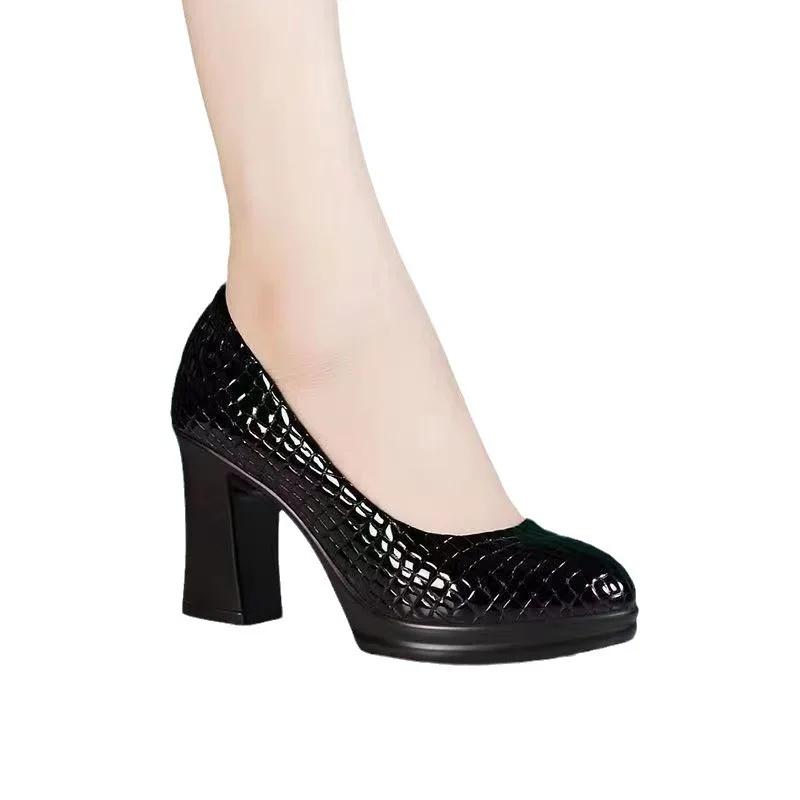 Fashion 2025 Sapatos Femininas Women Fashion Round Toe Black Plaid Pattern Slip On Chick High Heel Shoes Lady Casual White Work Pumps