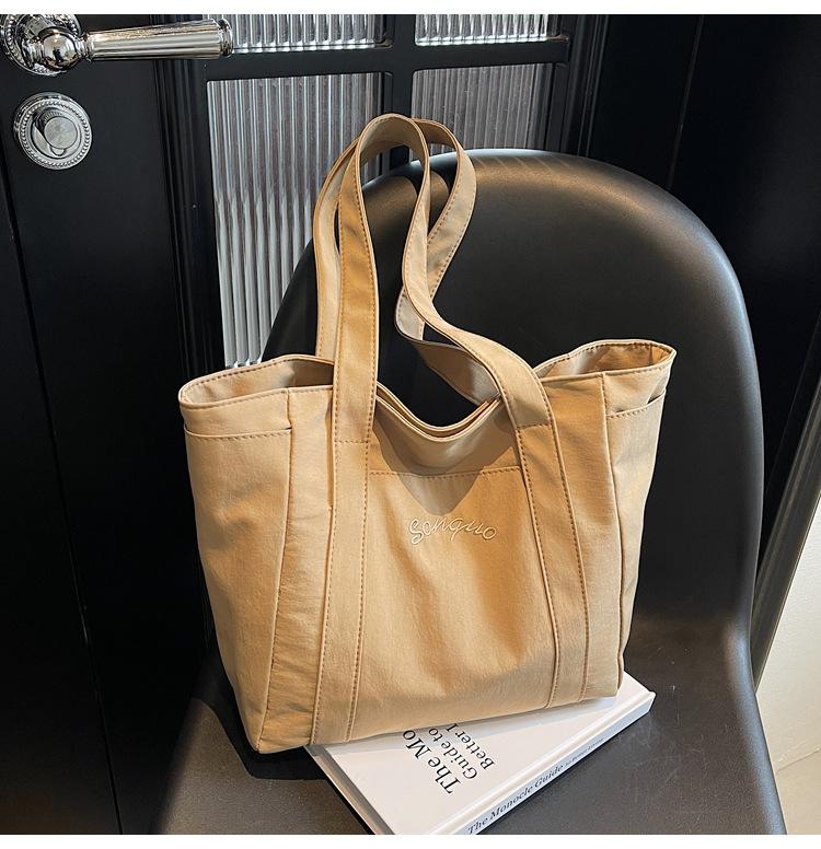 2025 New Large-capacity Nylon Bag Spring and Summer Simple Shoulder Tote Bag College Students Commute Tote Bag
