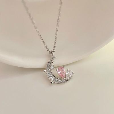 Fantasy Herz Mond Halskette für Frauen Leichter Luxus Nische Liebe Rosa Diamant Stern Mond Schlüsselbeinkette Design
