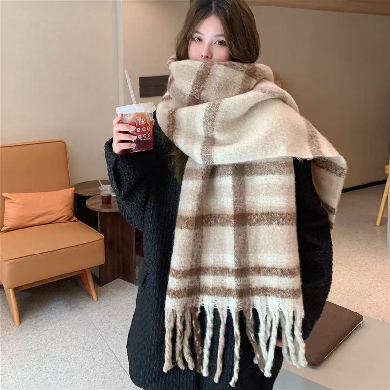 Women's Thick Plaid Yarn Scarf - Versatile, Warm, College Style for Fall/Winter