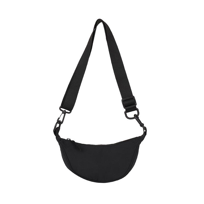 Nylon bag women's large capacity 2025 new niche design shoulder messenger bag high-end foreign style dumpling bag