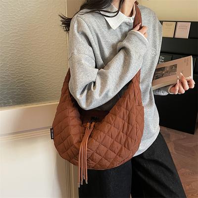 Einfarbige Umhängetasche mit großem Fassungsvermögen, Rautenförmige Crossbody-Tragetasche