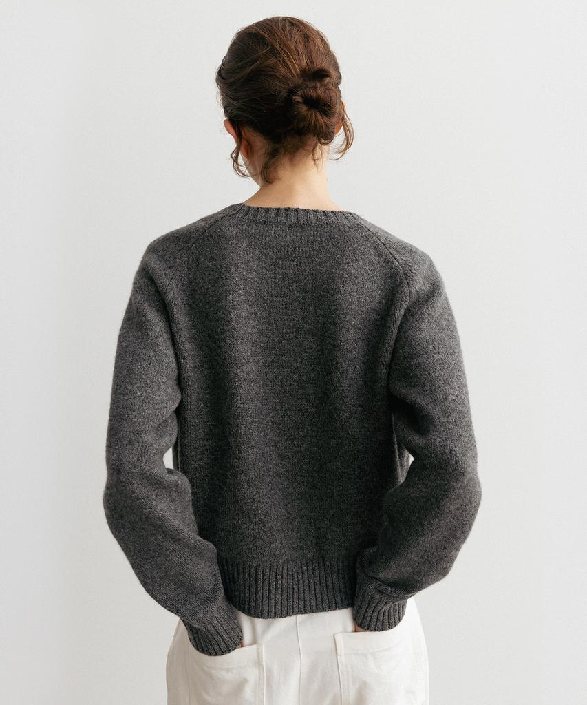 Beullaengkeulumumeon Raglan Crewneck Knit_Melange Charcoal