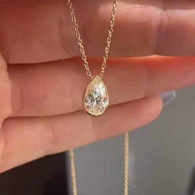 Neue trendige tropfenförmige Anhänger-Halskette für Frauen mit glänzendem CZ, vielseitiges Design, Alltagskleidung, Accessoires, Statement-Schmuck