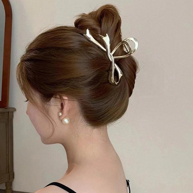 Summer Women Fashionable Metal Bow Shark Clip High-end Feeling Back of The Head Hair Accessory for Girls Niche Elegant Grab Clip