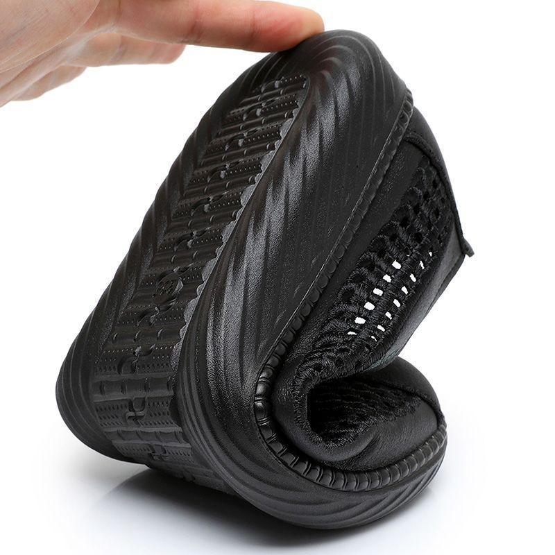 Cloth shoes, women's mesh shoes, breathable and non-slip, soft-soled mesh mother shoes, a low-heeled mother model.