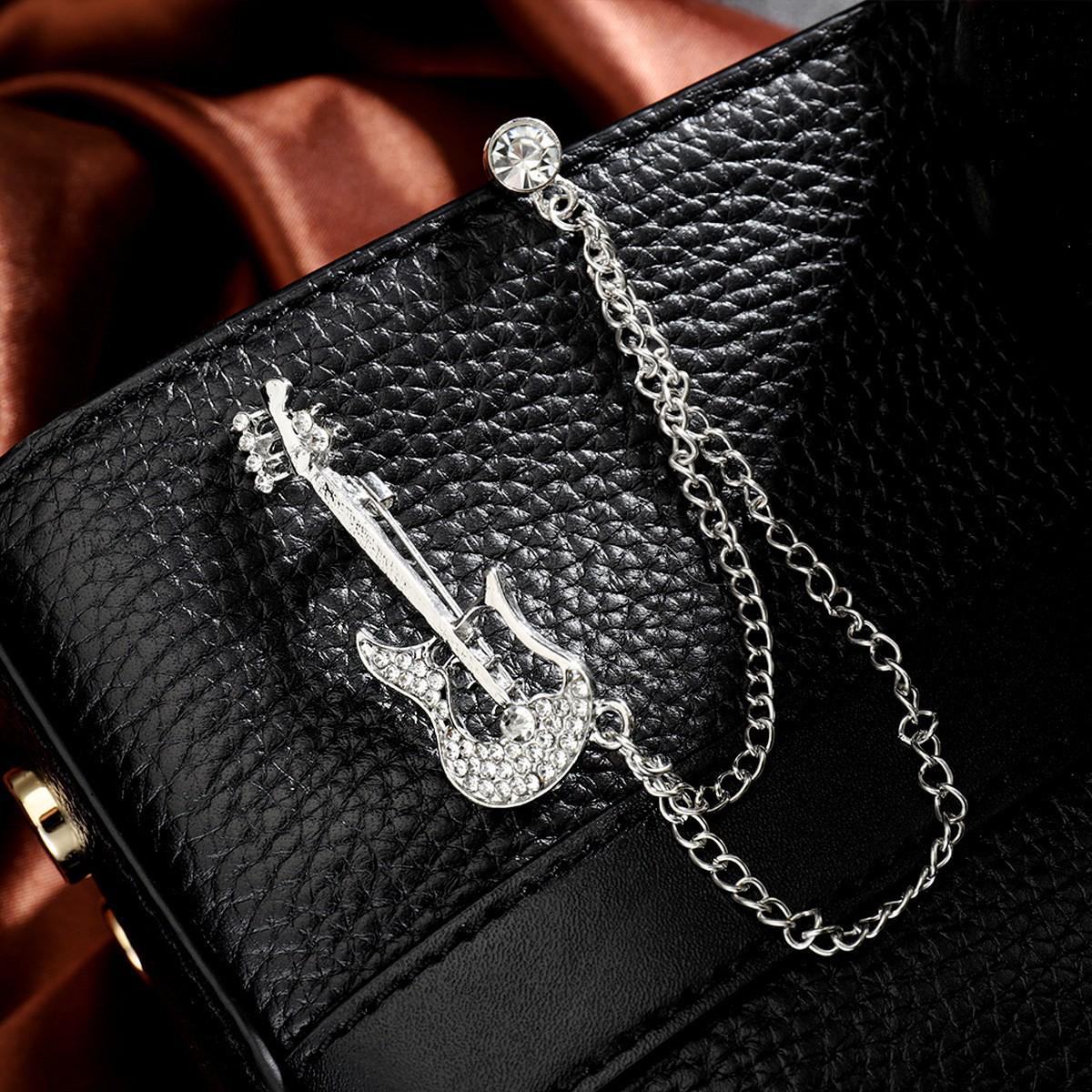 

Барокова стразова перлова корсажна намистина-брошка - Ретро аксесуар для британського придворного костюма