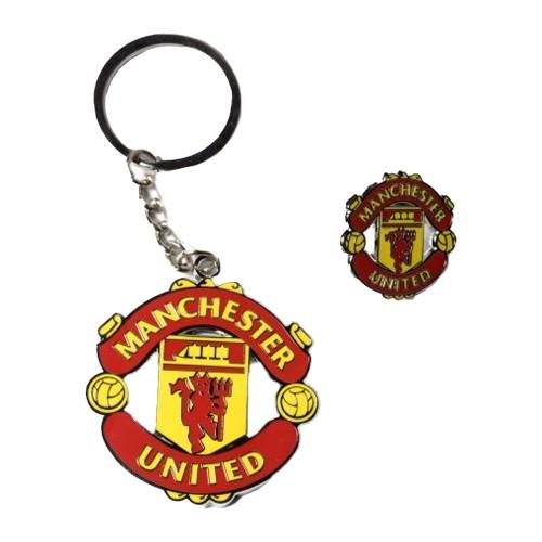 Manchester United FC Premium Crest Keyring And Badge Set