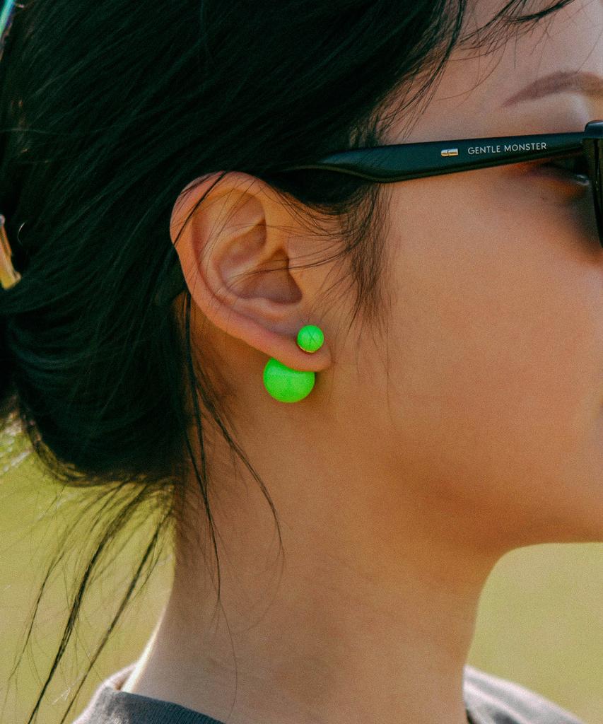 Sundaydiscoclub Summer Ball Earrings Neon Green