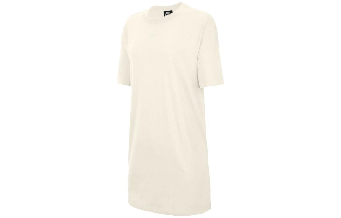 

Nike Women s Swoosh Logo Loose Fit Cream T Shirt Cream CJ2242-113 S