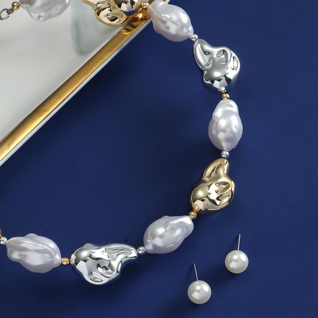 Hot-selling pearl necklace collarbone chain earrings metal simple personality fashion trend manufacturer