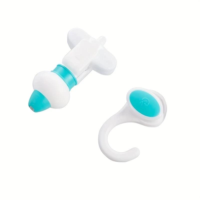 

A Set of Hanging Shower Gel And Shampoo Refill Dispensers with Hooks, Designed for Use in Bathrooms. These Clips for Shampoo, Conditioner зелений