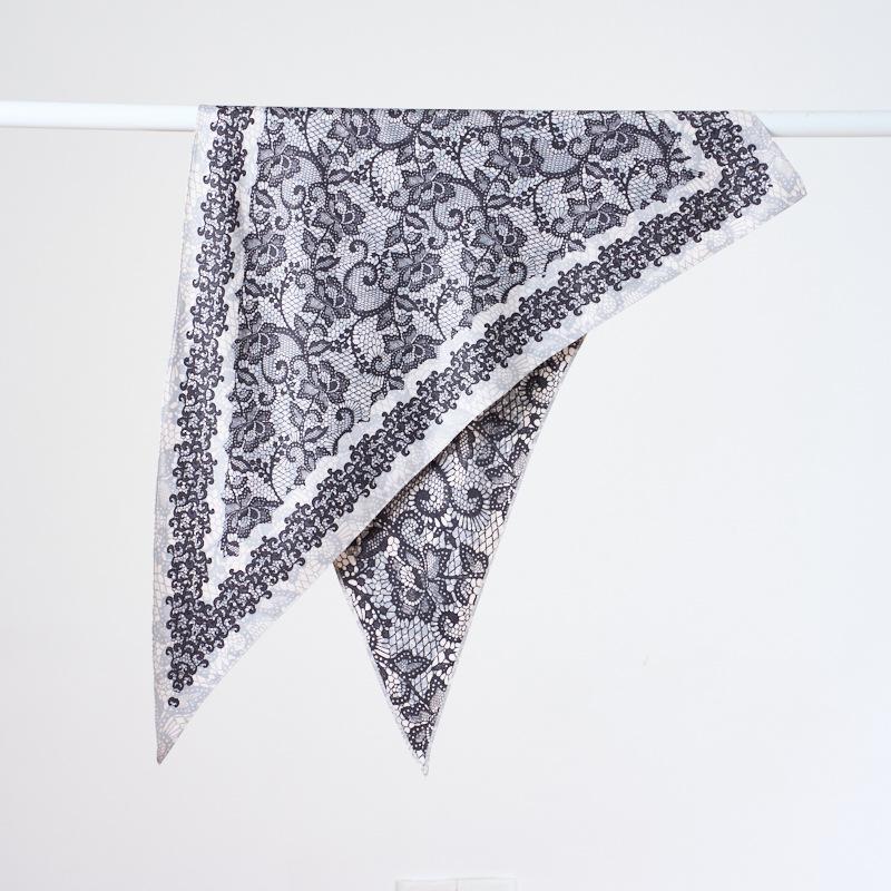 New Lace Double-sided Printed Triangular Scarf Light Luxury Belt Versatile Fashion Small Scarf Imitation Silk Triangular Silk Scarf