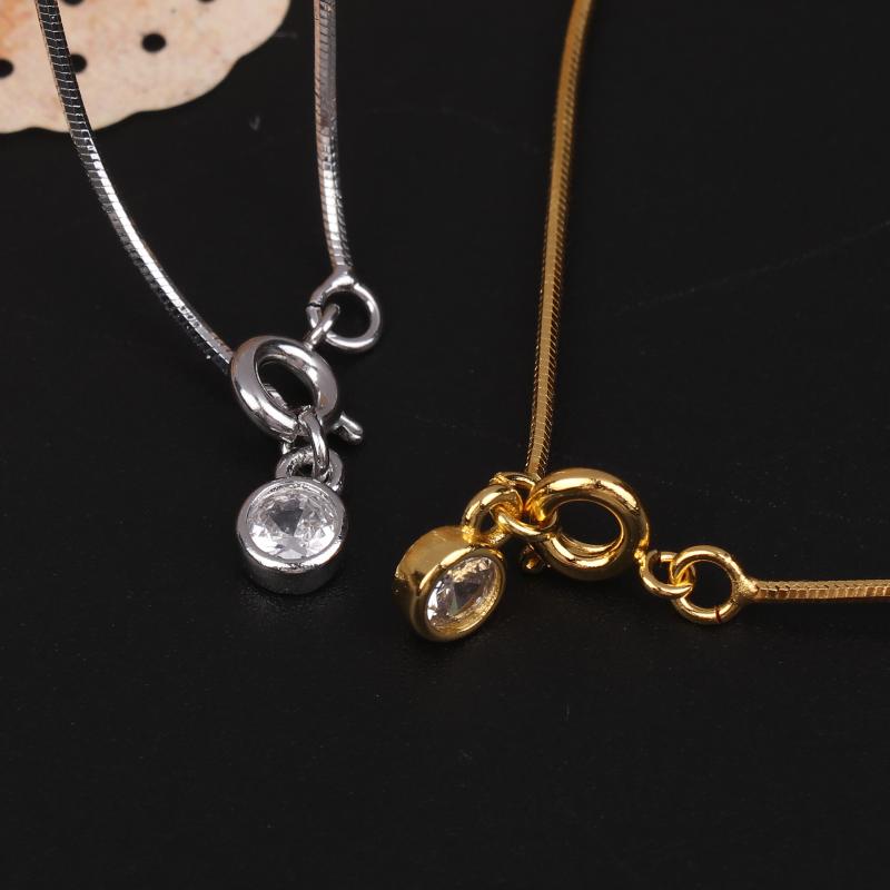Fähiges und minimalistisches Bubble Snake Bone Kettenarmband mit kreisförmigem Zirkonia-Anhänger für Damen-Partyschmuck-Geschenk