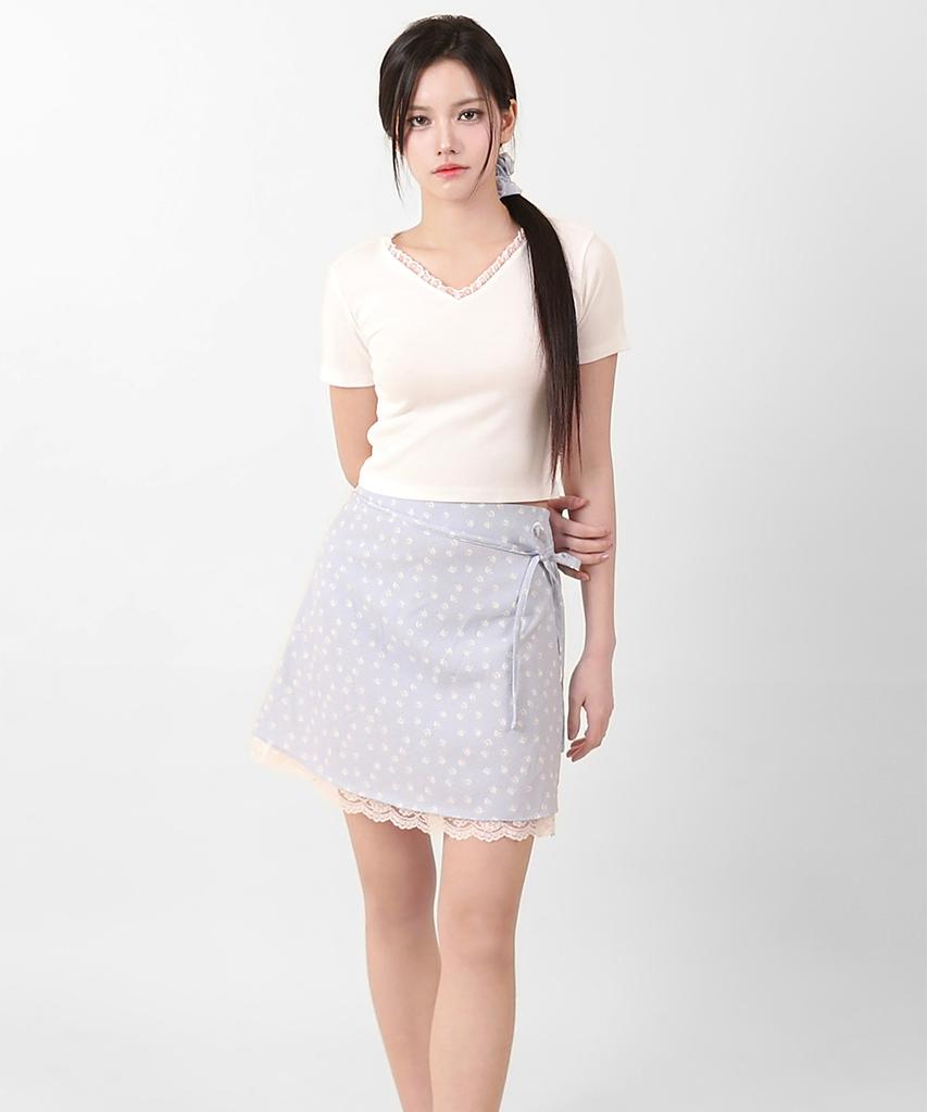 Kathrin Lace Flower Mini Skirt