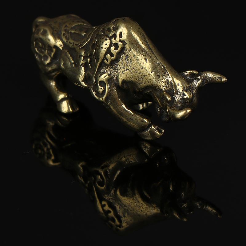 1pc Mini Portable Vintage Brass Bull Keychain Ornament Statue Ornament Gift