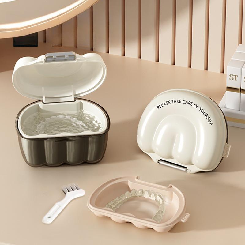 Retainer Portable Storage Box Invisible Braces Box Table Cleaning Dentures Storage Box
