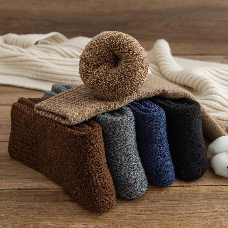 Men's Thick Wool Socks – Medium Tube, Warm and Plush for Autumn & Winter
