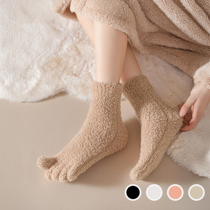 

Thick, warm, and cozy toe socks (Aset) Black/Black/Black