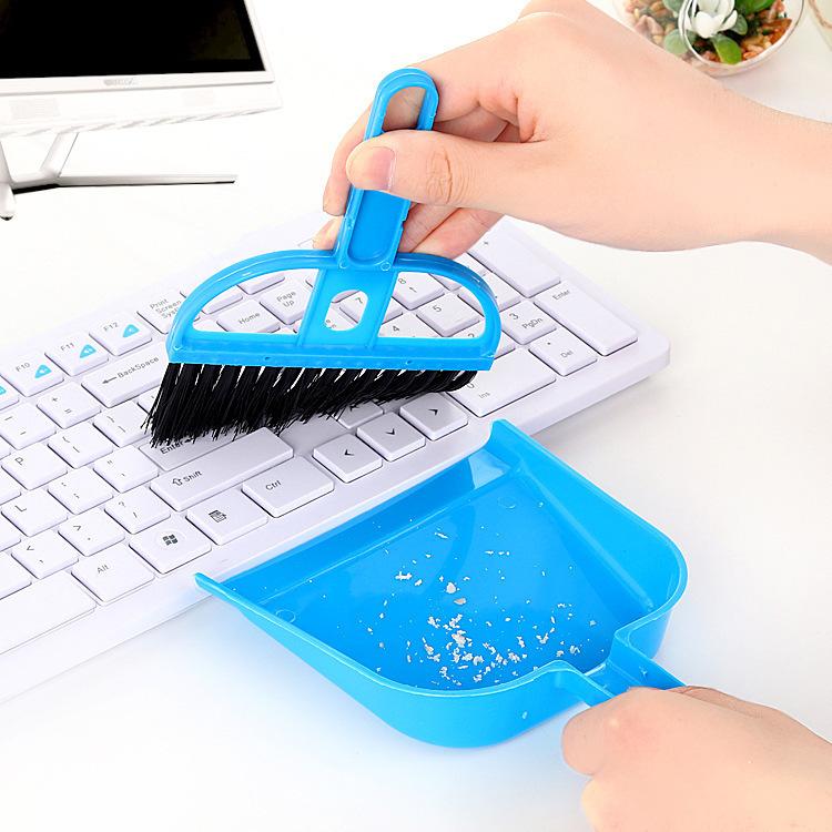 Semi-circular keyboard brush desktop sweeping set