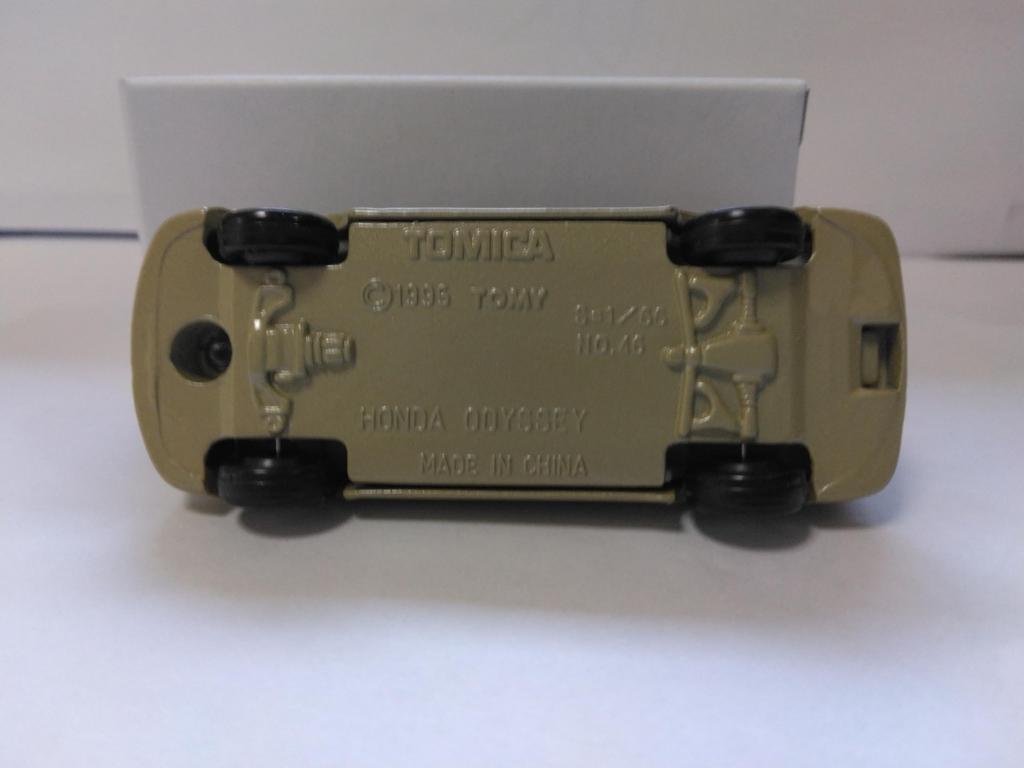 Tomica Honda Odyssey Special Color Made in China This is a single unit from the set.