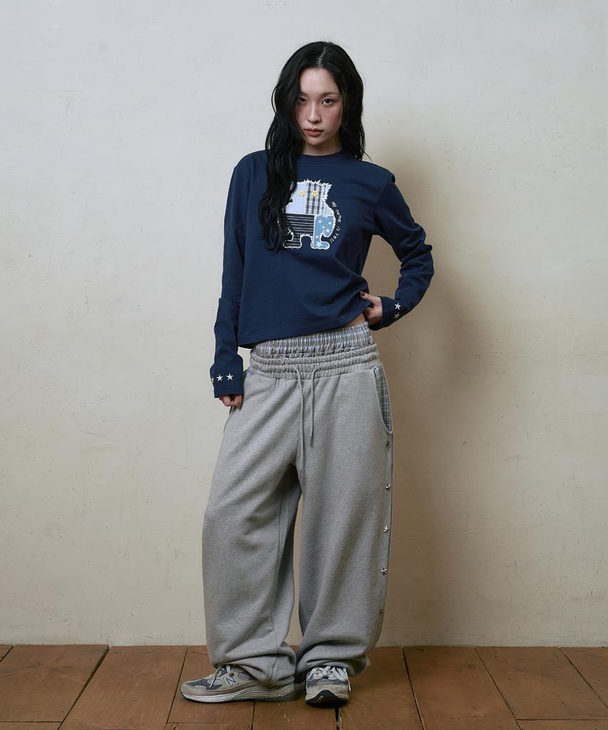 Lujeoseukeulleob Layered Star Studded Wide Sweatpants Gray