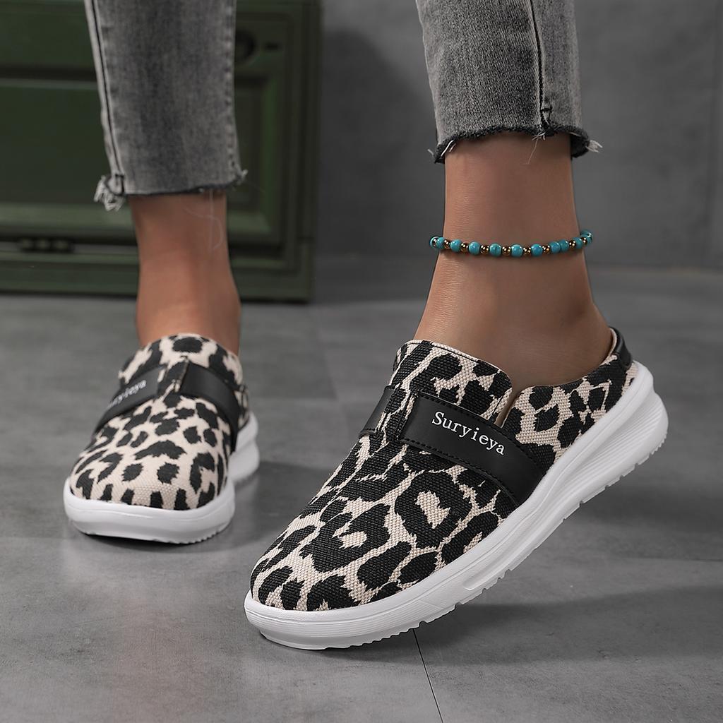 Hot Sale Summer Women Beach Sandals Outdoor Comfort Garden Shoes Clogs Lightweight Mesh Flat Slippers Sandalias Size 43