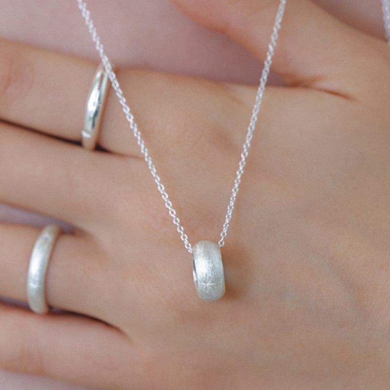 

leeENoir Snowflake Texture Necklace SILVER