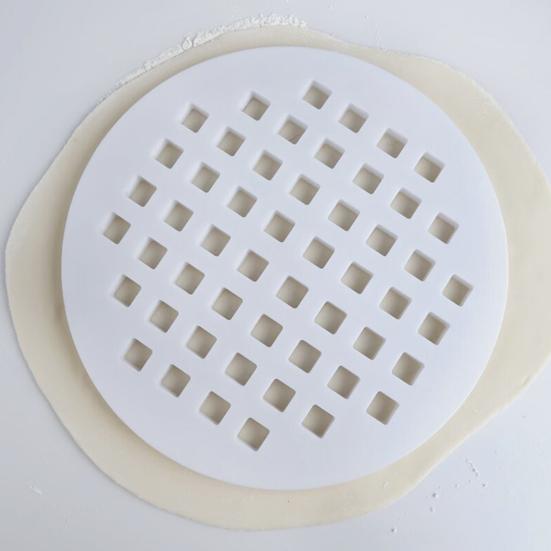 Die Cutting Tool Durable High-Temperature Resistance Non-slip Easy to Use Round Pizza Baking Pan for Home