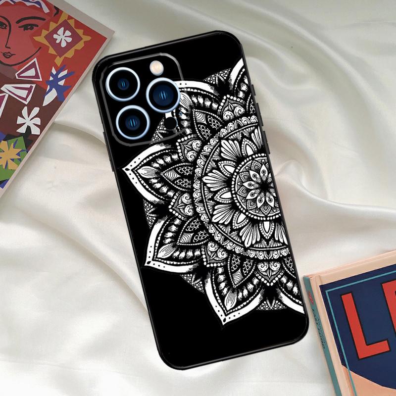 Elegant Mandala Floral Design Phone Case For iPhone 16 15 14 13 12 11 17 Pro Max 15 16 Plus 12 Mini 16e 17 Air Funda Cover